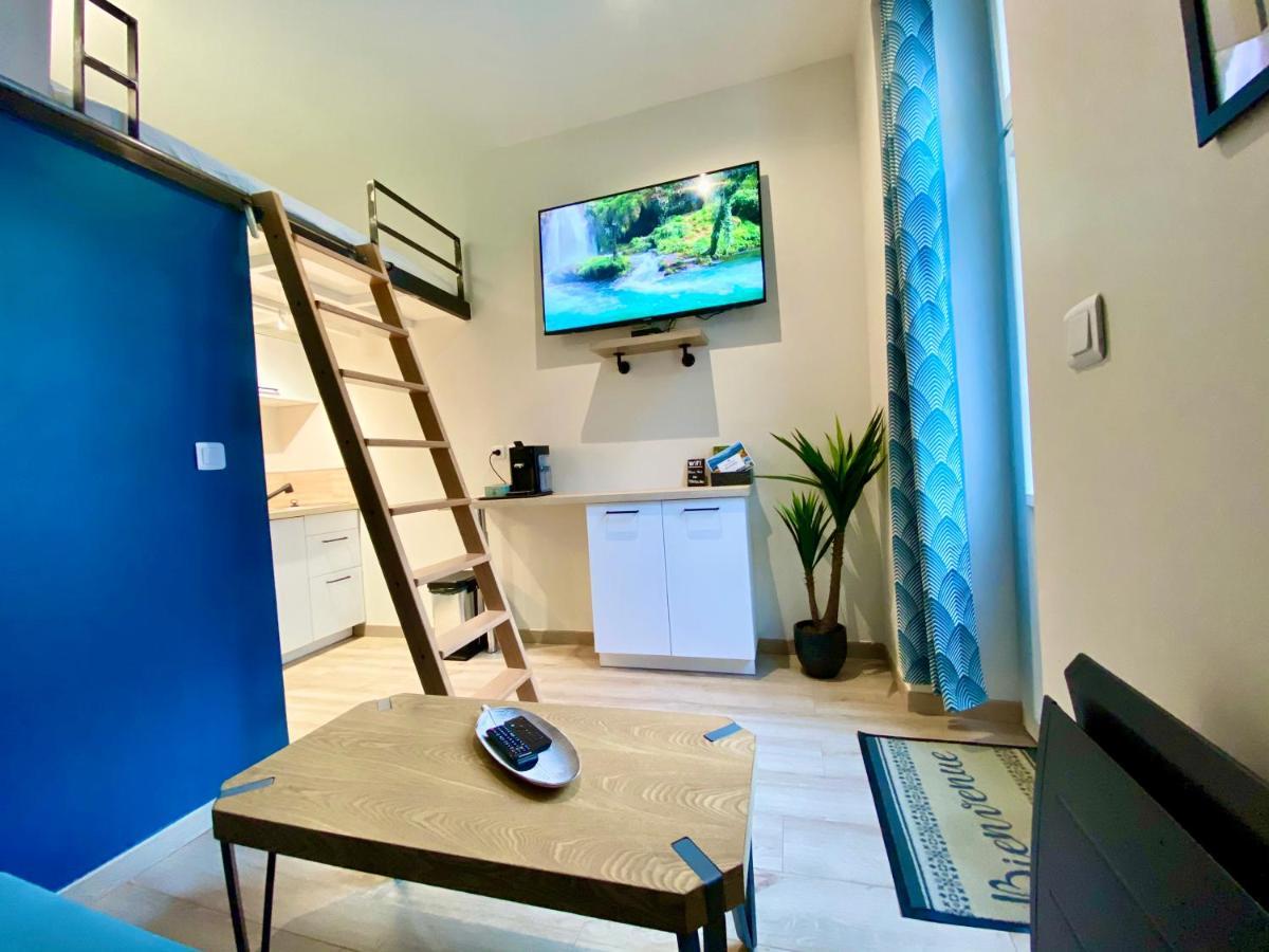 Tiny Stud Apartment Pau Exterior photo